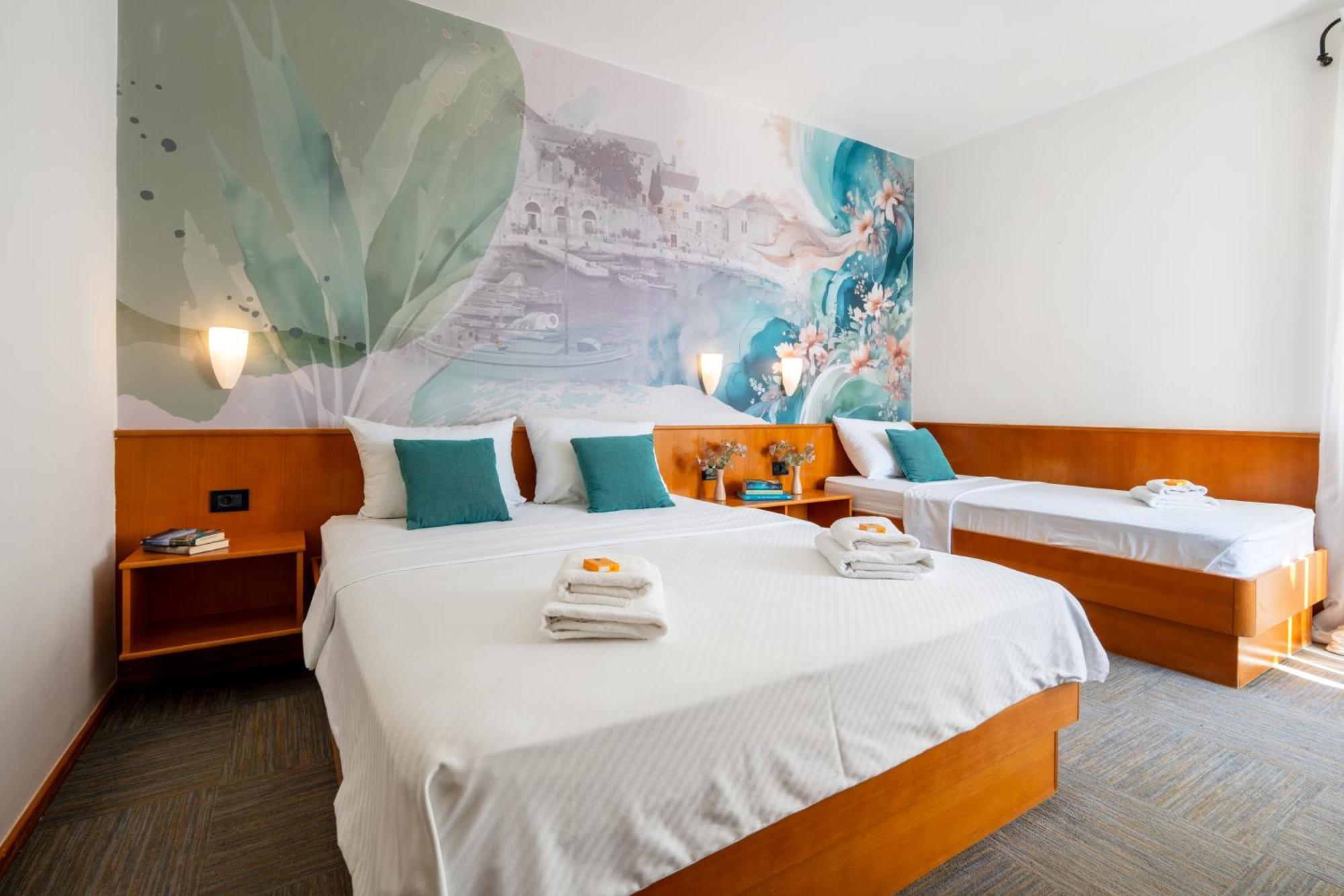 בול Newly Renovated Hotel Kastil מראה חיצוני תמונה