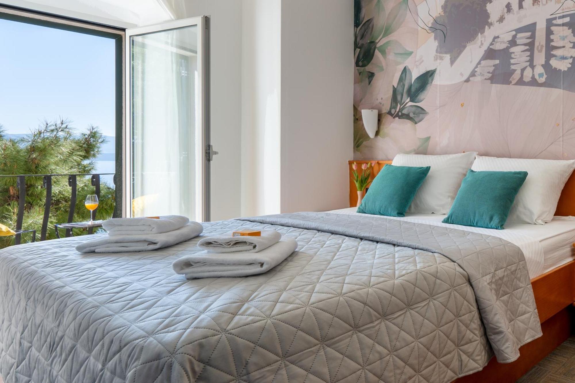 בול Newly Renovated Hotel Kastil מראה חיצוני תמונה