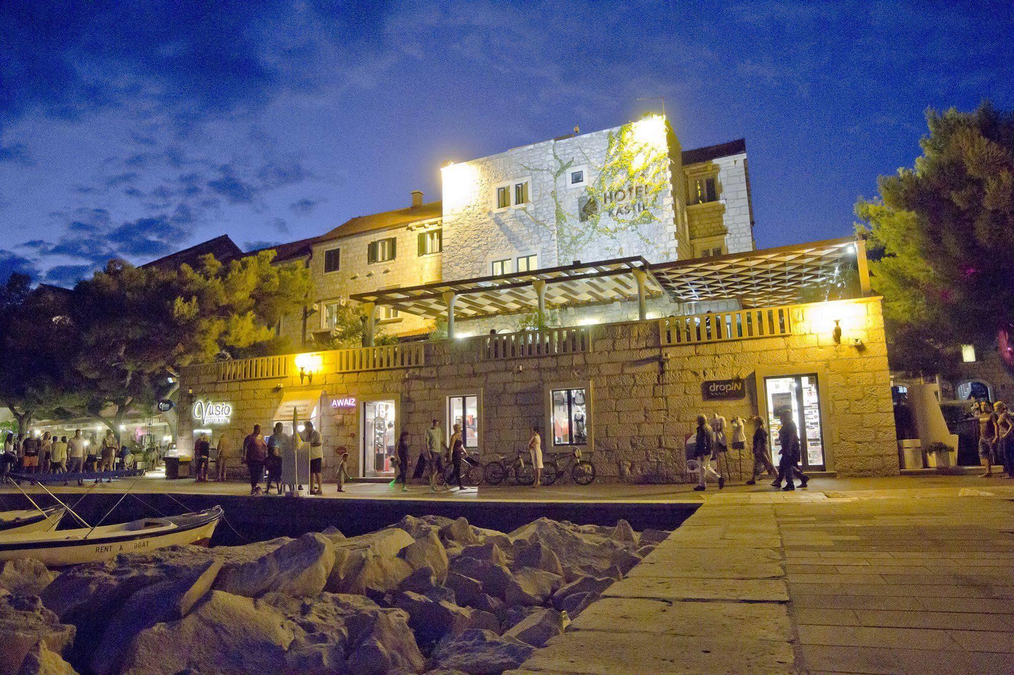 בול Newly Renovated Hotel Kastil מראה חיצוני תמונה